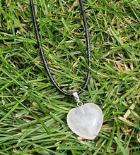 Load image into Gallery viewer, Crystal Heart Necklace
