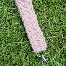 Load image into Gallery viewer, Crochet Wristlets
