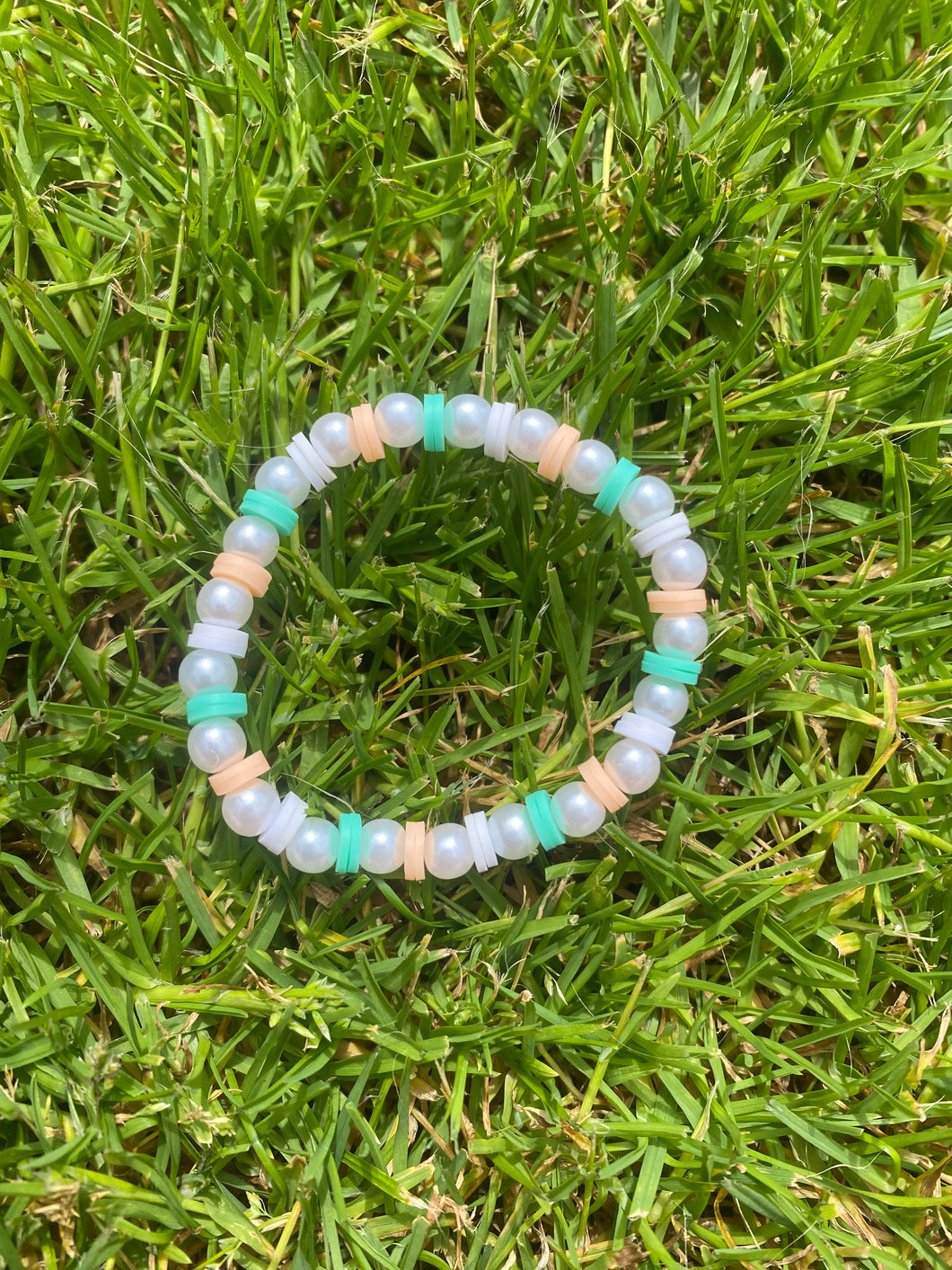 Pearl clay bead bracelet