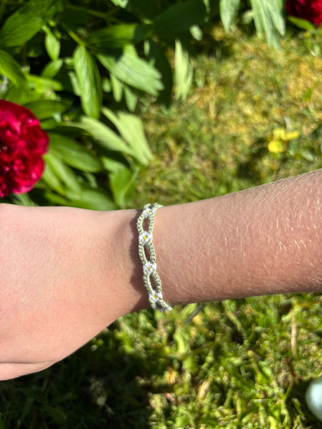 Sage Green Daisy Chain Bracelet